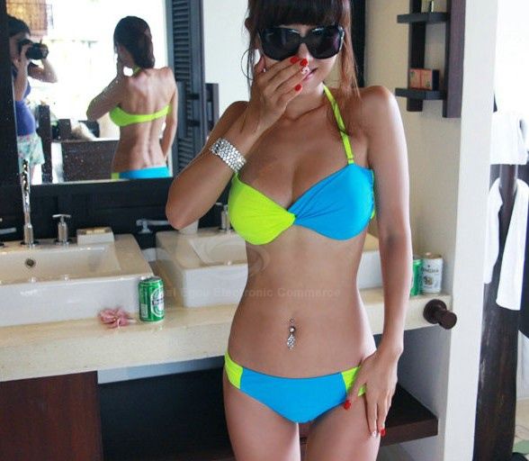 BIKINI COLOR TREND